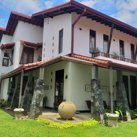 Cosy Nest Home Stay Negombo Exterior photo
