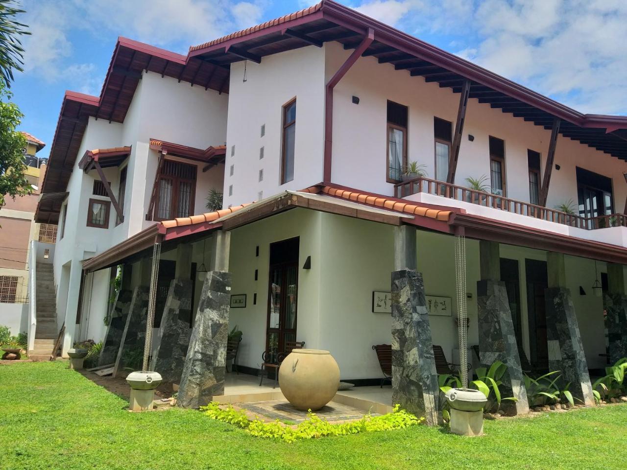 Cosy Nest Home Stay Negombo Exterior photo