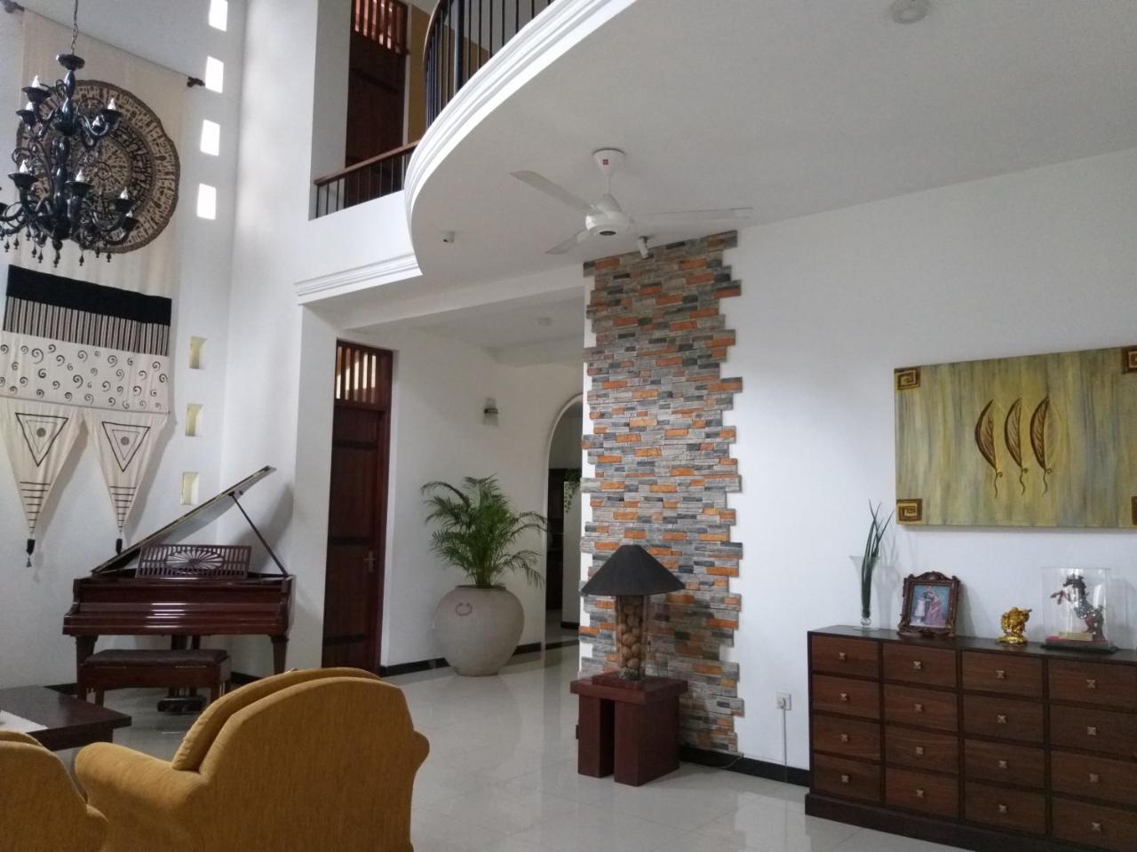 Cosy Nest Home Stay Negombo Exterior photo