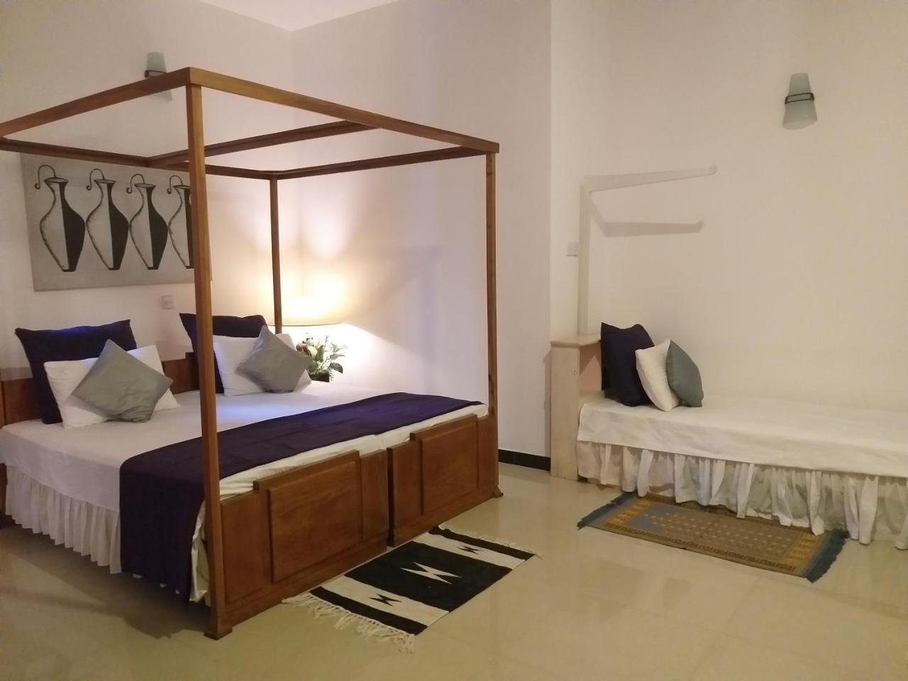 Cosy Nest Home Stay Negombo Exterior photo