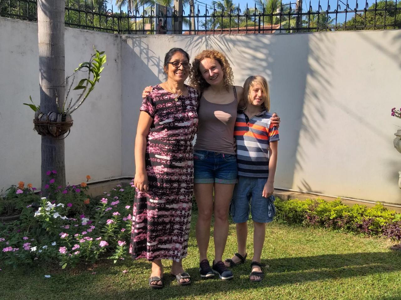 Cosy Nest Home Stay Negombo Exterior photo