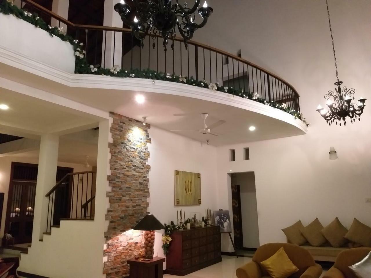 Cosy Nest Home Stay Negombo Exterior photo